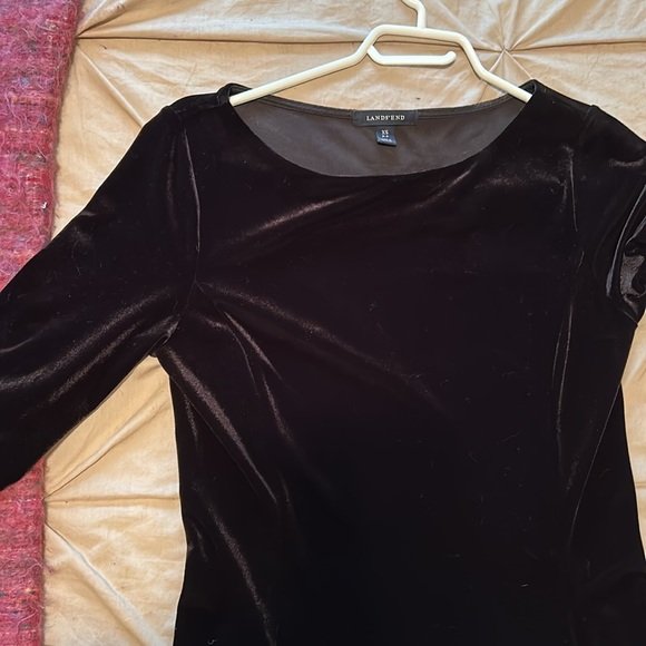 Ladies Lands End Black Velvet Fit and Flare Dress.  Size XS ( 2-4) - Picture 4 of 4